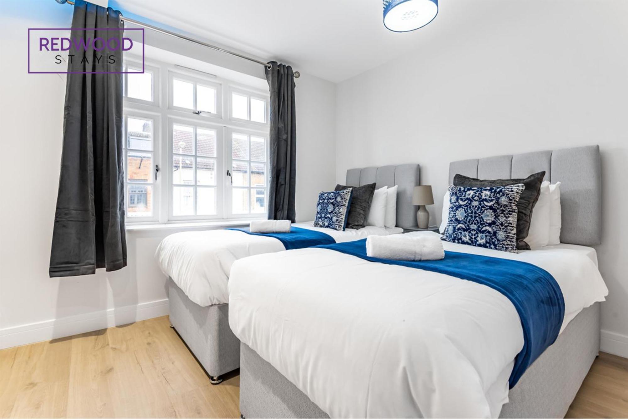 1 Bed 1 Bath Town Center Apartments For Corporates & Contractors, Wifi, Netflix And Parking On Selected Units By Redwood Stays Aldershot Ngoại thất bức ảnh
