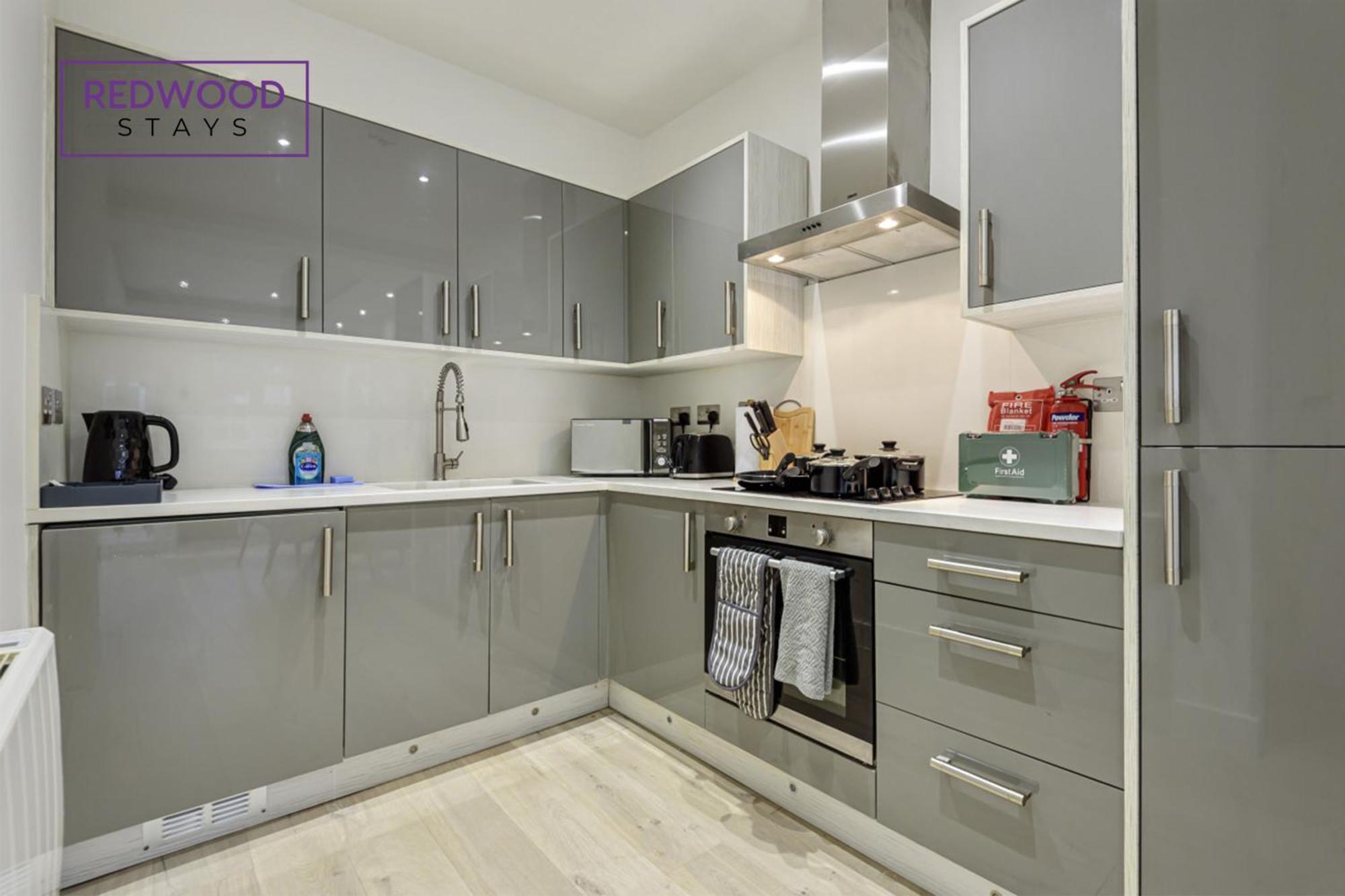 1 Bed 1 Bath Town Center Apartments For Corporates & Contractors, Wifi, Netflix And Parking On Selected Units By Redwood Stays Aldershot Ngoại thất bức ảnh