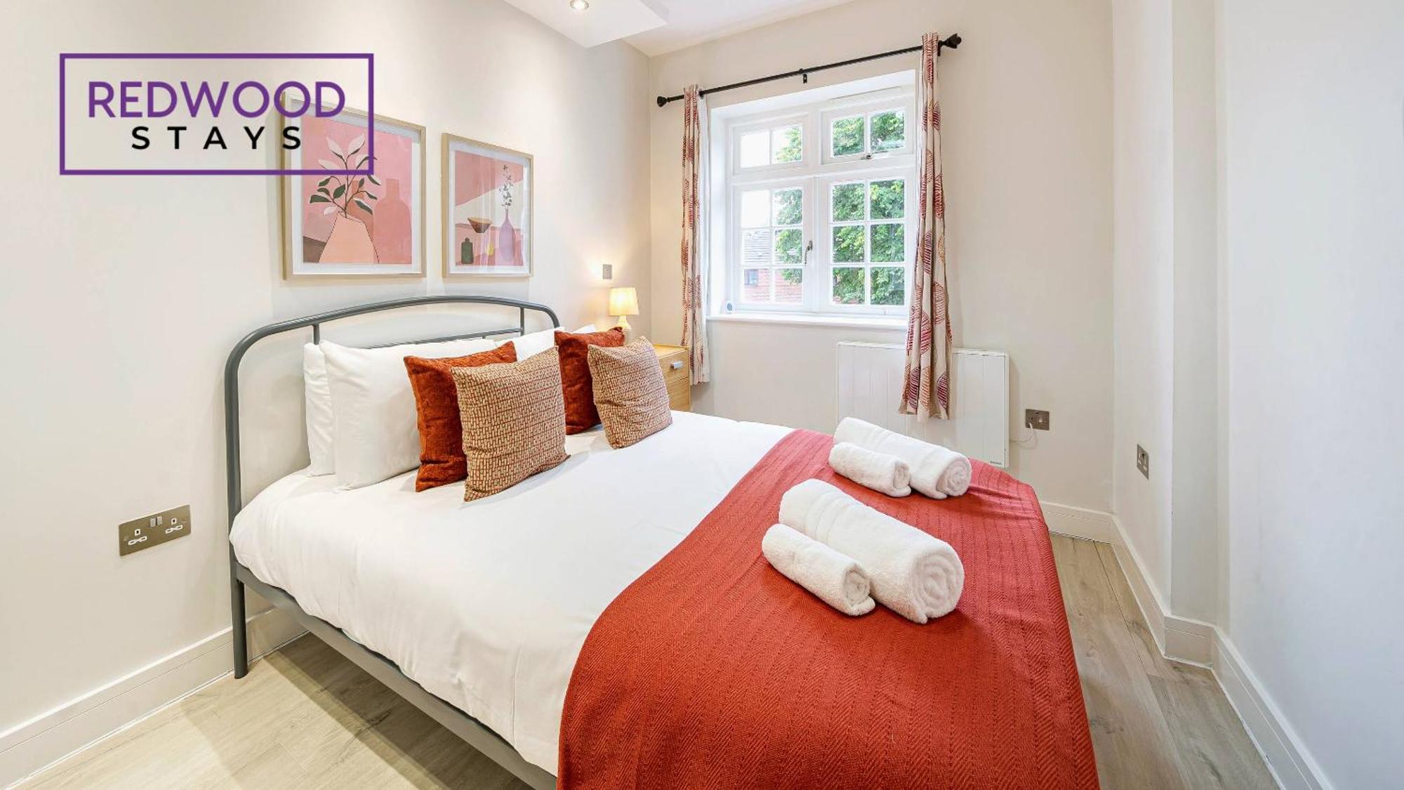 1 Bed 1 Bath Town Center Apartments For Corporates & Contractors, Wifi, Netflix And Parking On Selected Units By Redwood Stays Aldershot Ngoại thất bức ảnh
