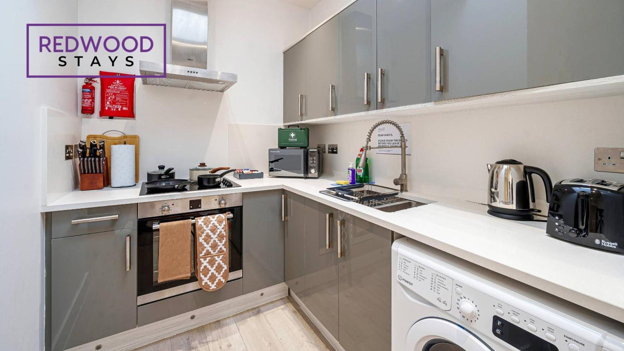 1 Bed 1 Bath Town Center Apartments For Corporates & Contractors, Wifi, Netflix And Parking On Selected Units By Redwood Stays Aldershot Ngoại thất bức ảnh